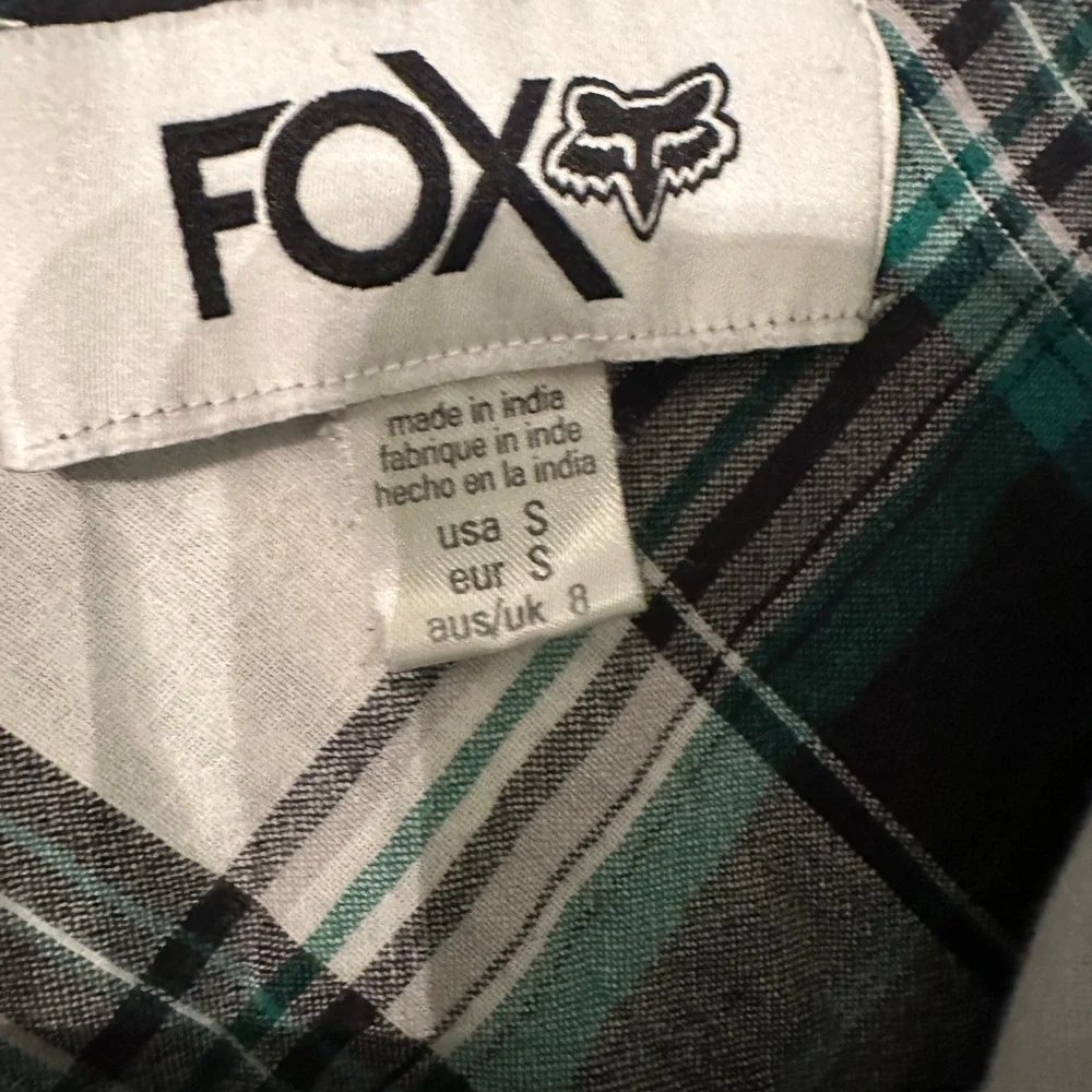 FOX button down. - Picture 4 of 5